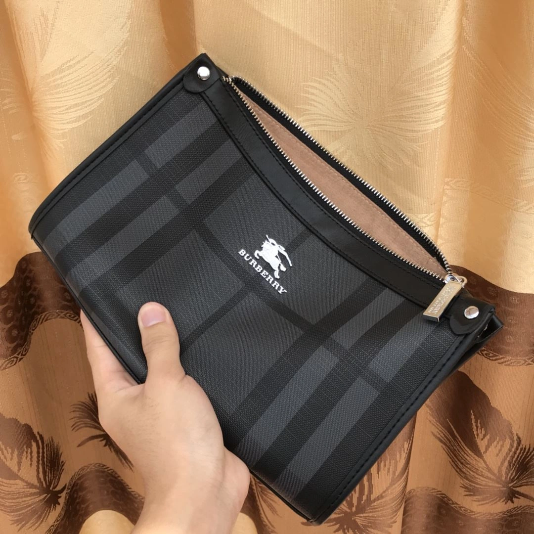 Mens Burberry Clutch Bags FashionForward 93305