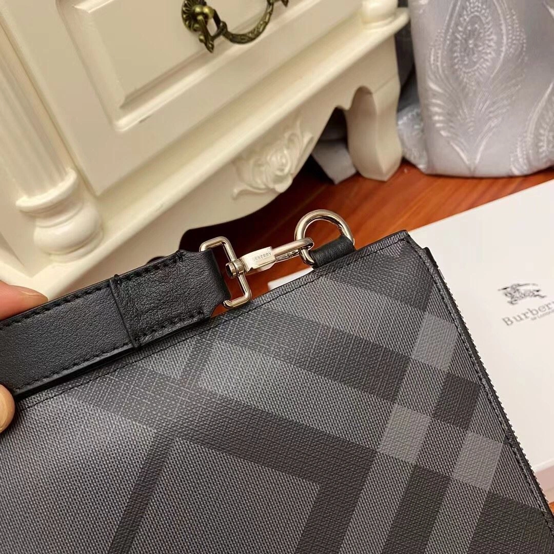 Mens Burberry Clutch Bags Durable 93299