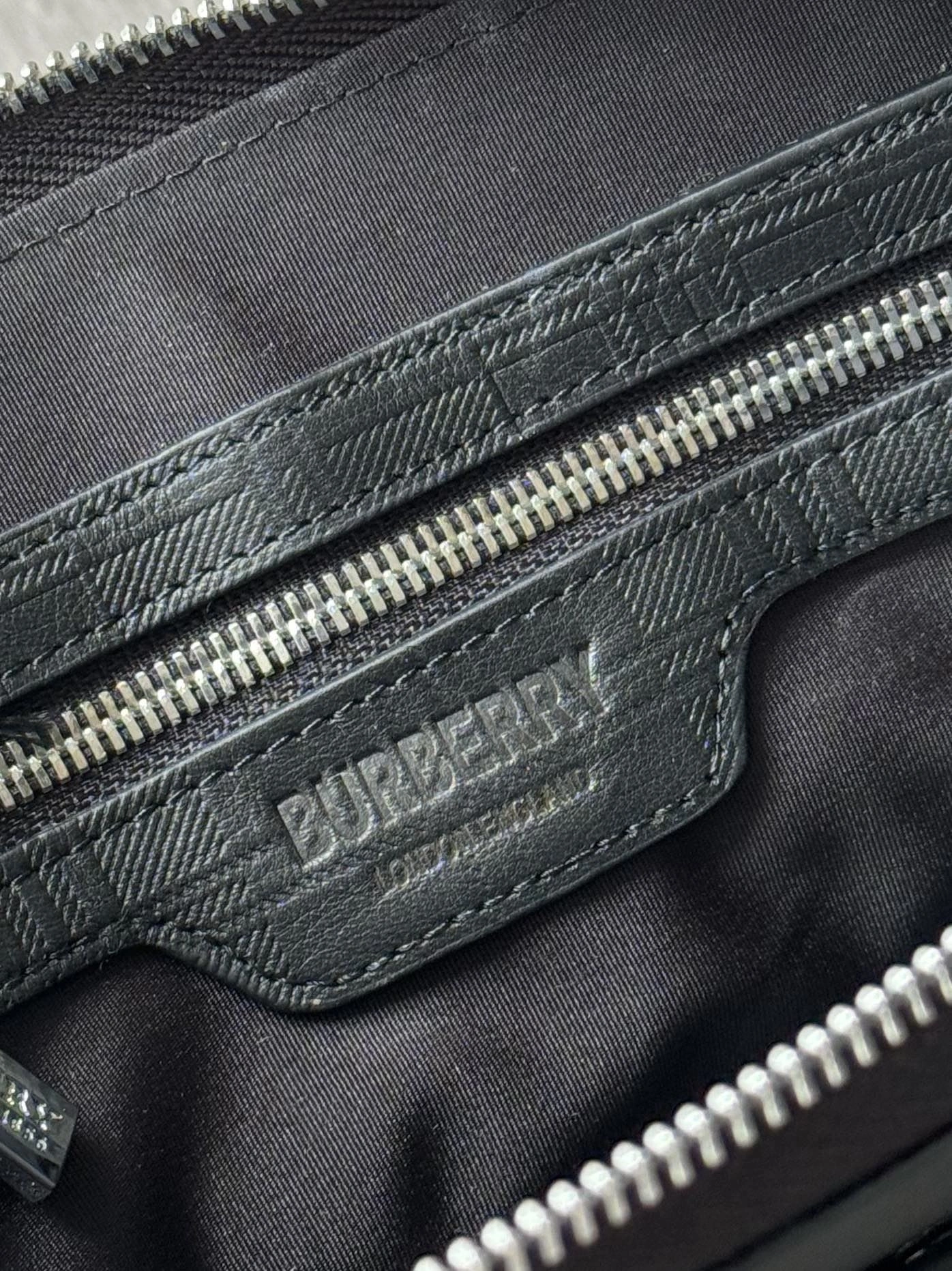 Mens Burberry Clutch Bags OdorResistant 93297