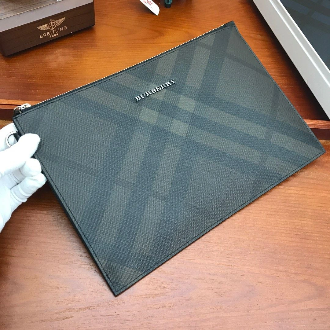 Mens Burberry Clutch Bags TimelessDesign 92255