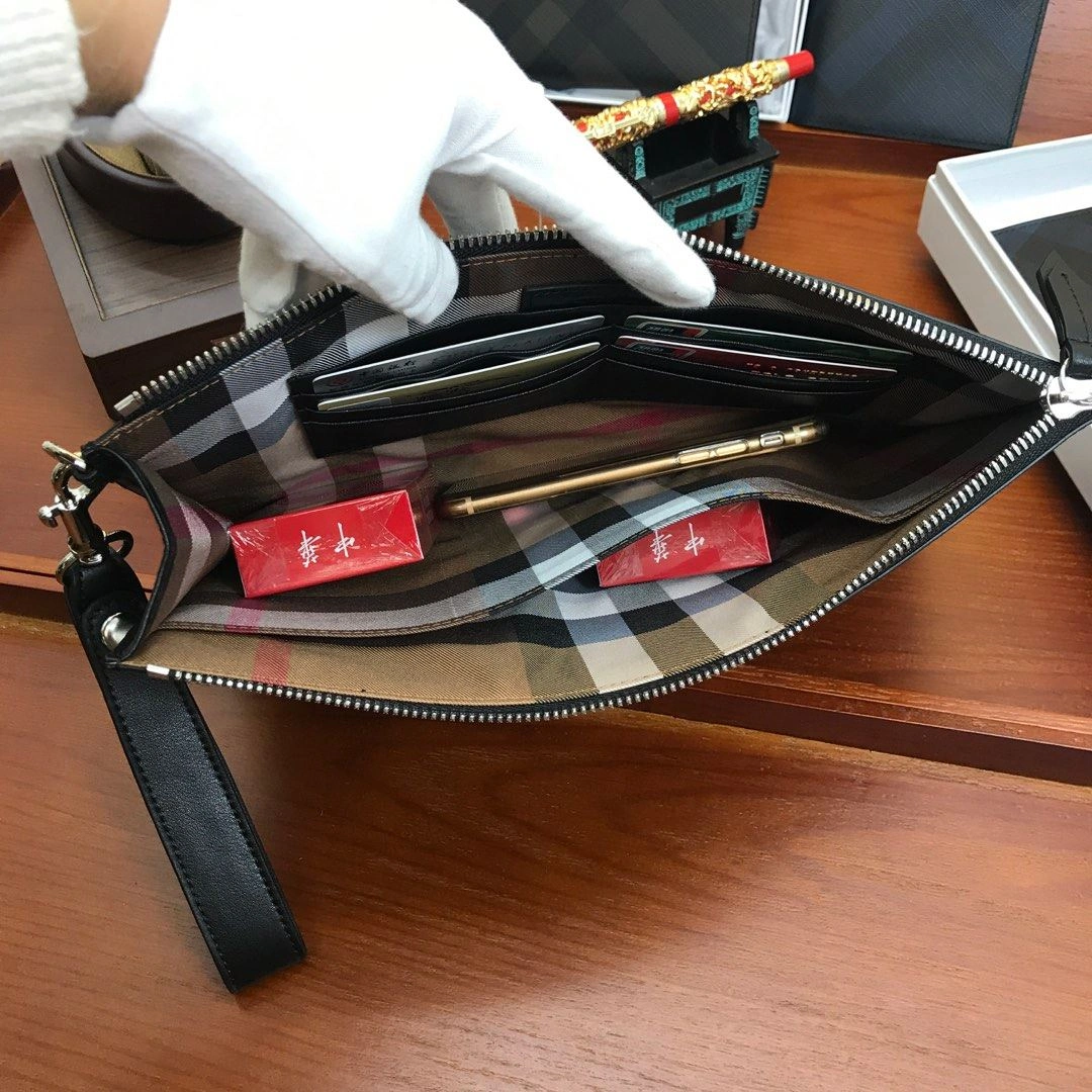 Mens Burberry Clutch Bags TimelessDesign 92255