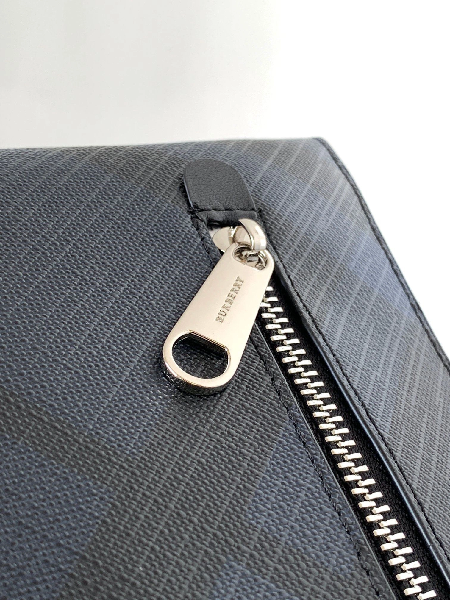 OdorResistant Mens Burberry Clutch Bags 92253