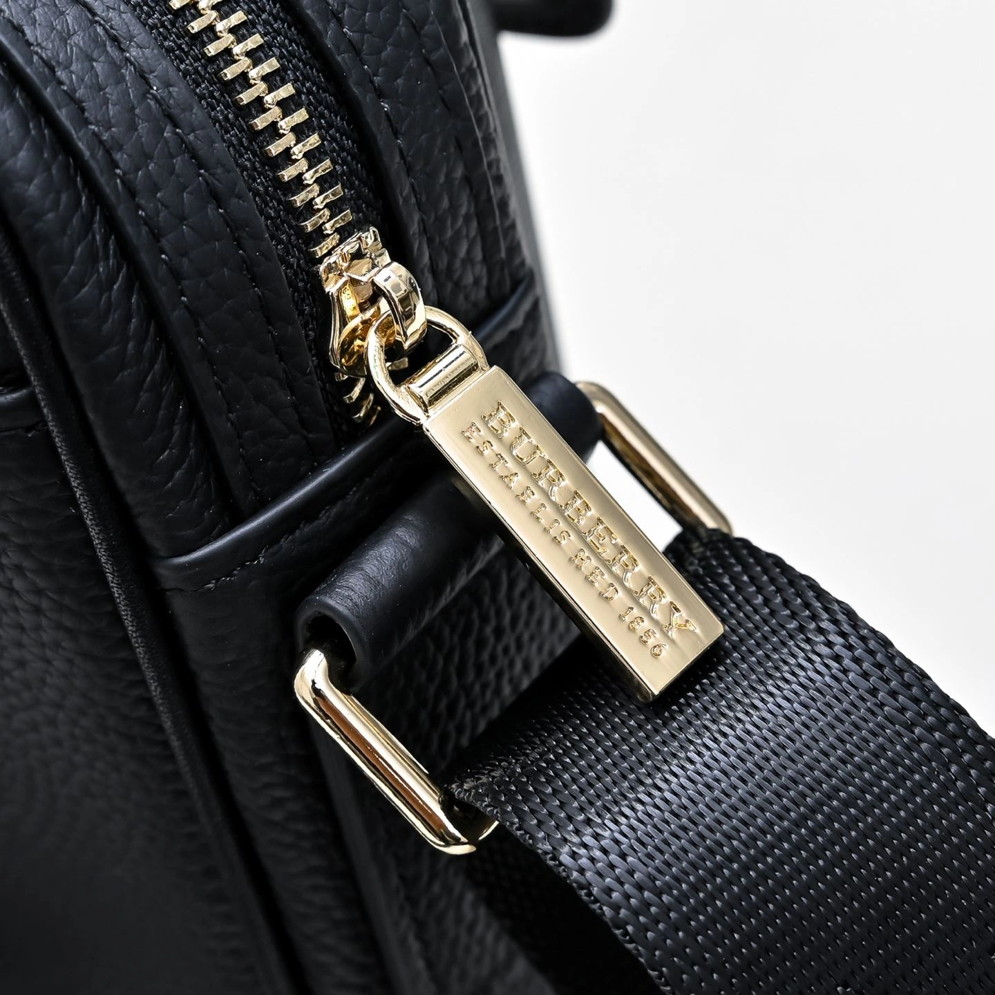 Mens Burberry Satchel Bags SmoothTexture 91261