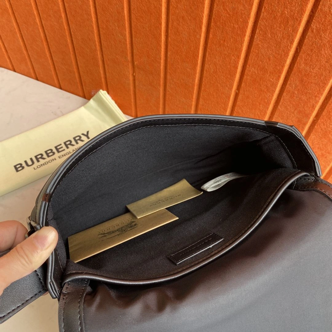 Vibrant Mens Burberry Satchel Bags 93281