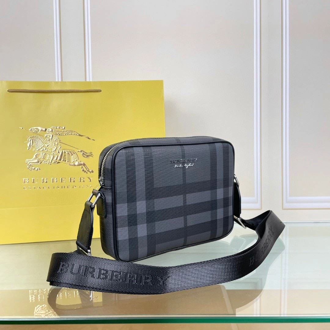 WellDesigned Mens Burberry Satchel Bags 92241