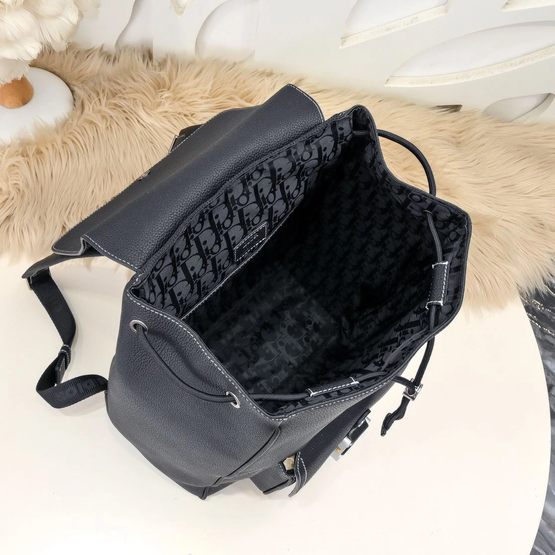 Mens Christian Dior Backpacks EasyMatch 91128