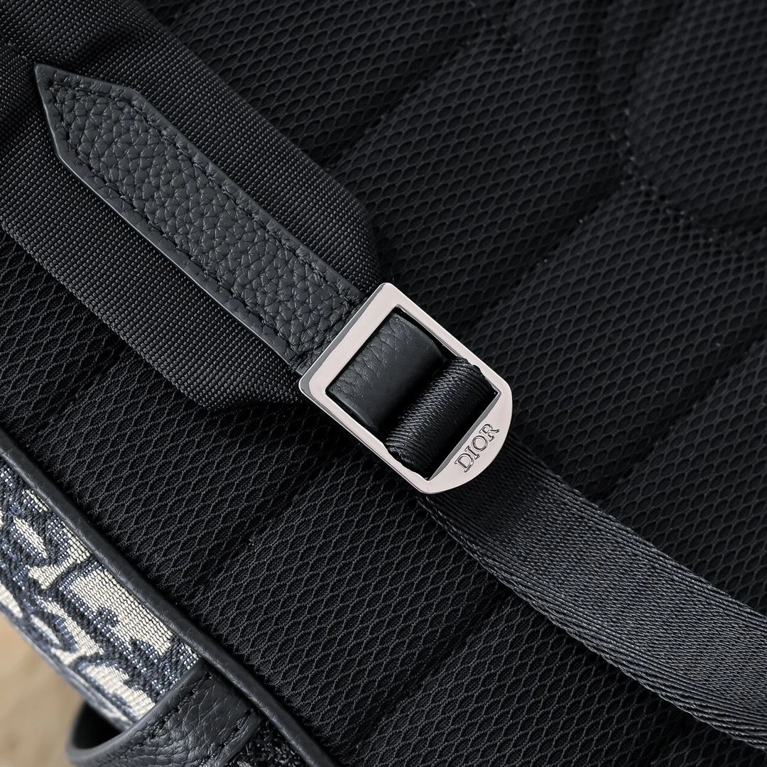 Breathable Mens Christian Dior Backpacks 91106