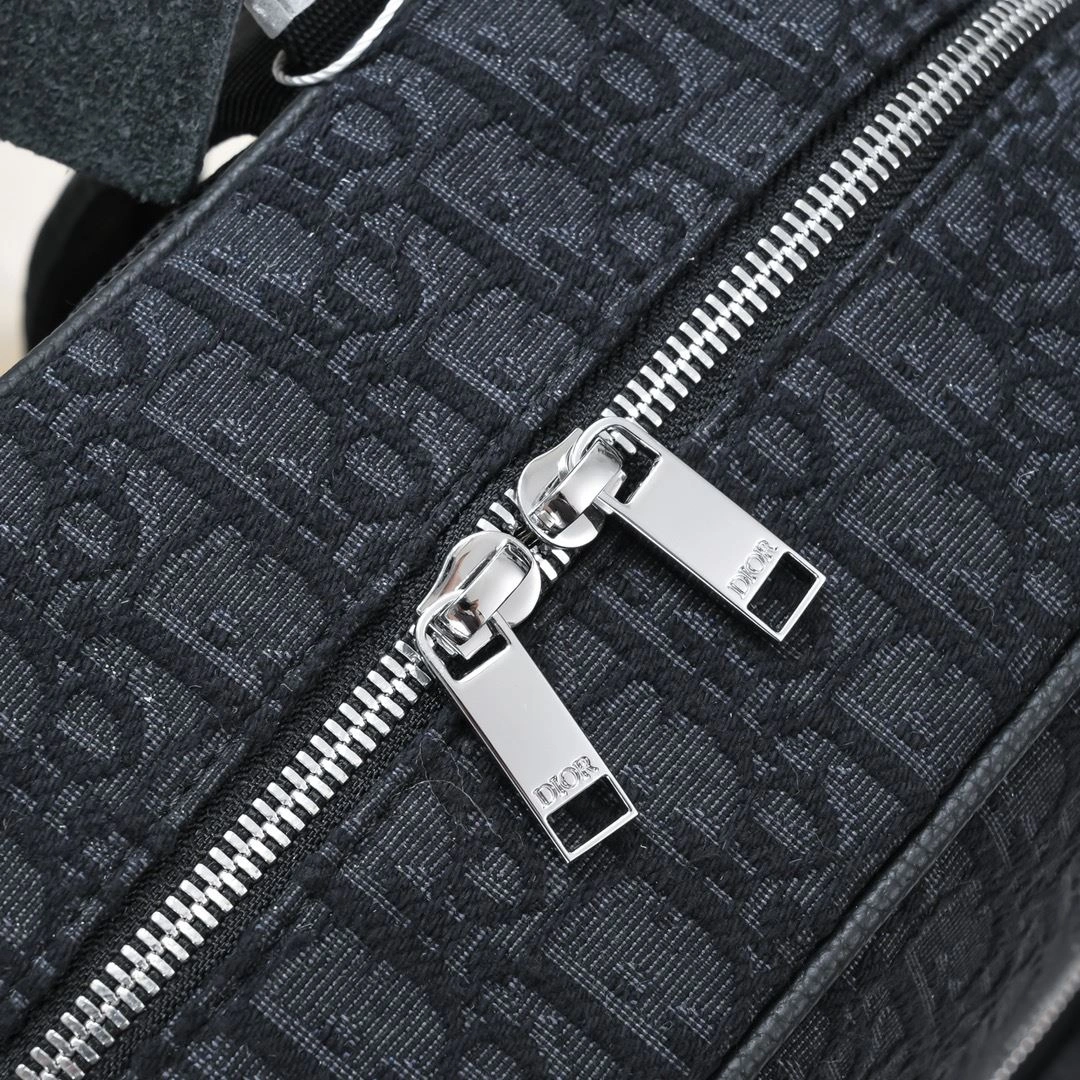 EyeCatching Mens Christian Dior Backpacks 91088