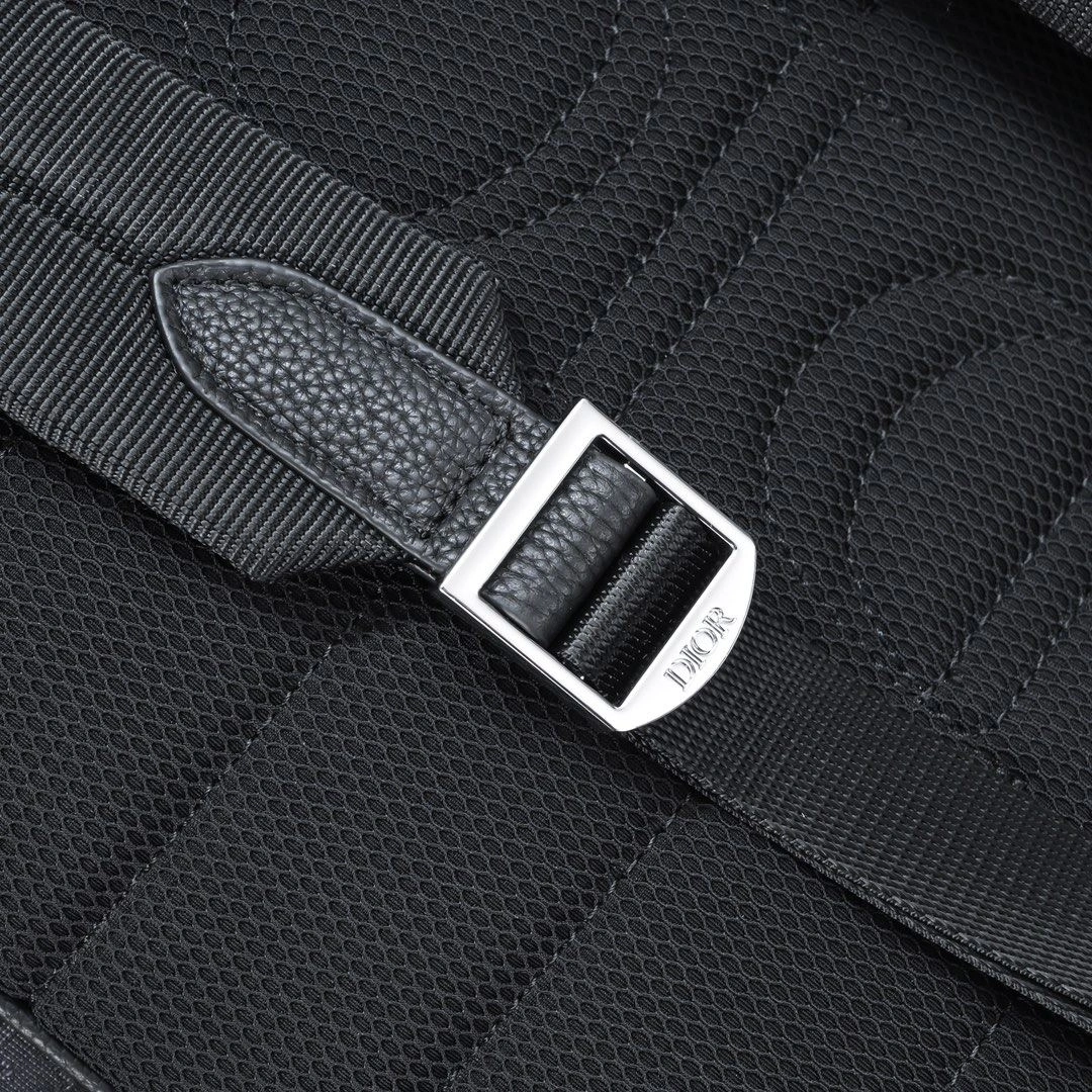 EyeCatching Mens Christian Dior Backpacks 91088