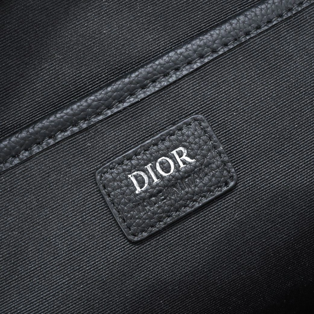 EyeCatching Mens Christian Dior Backpacks 91088
