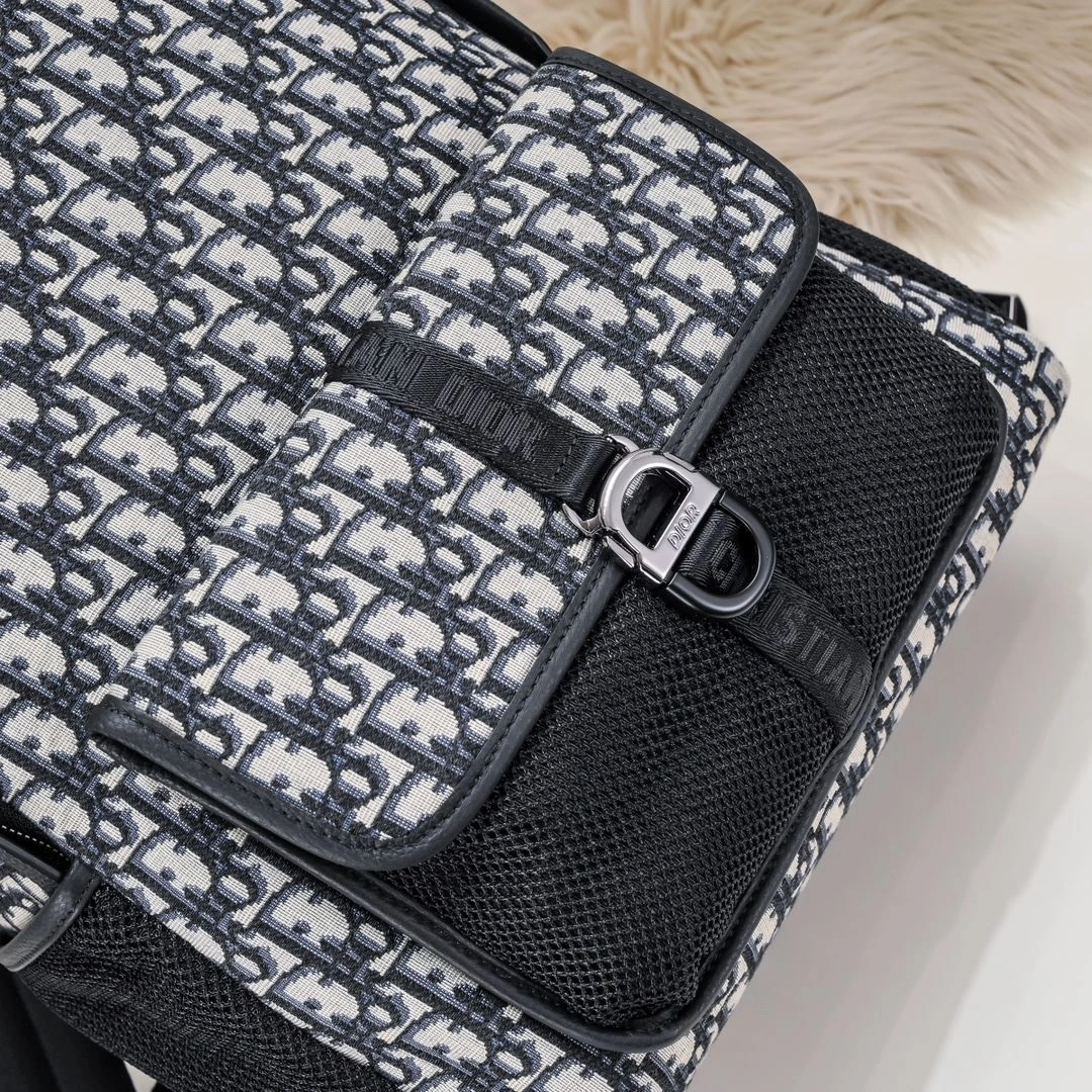 Snug Mens Christian Dior Backpacks 91077