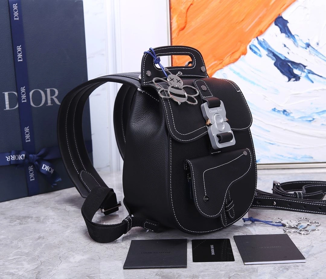 Mens Christian Dior Backpacks FashionForward 92134