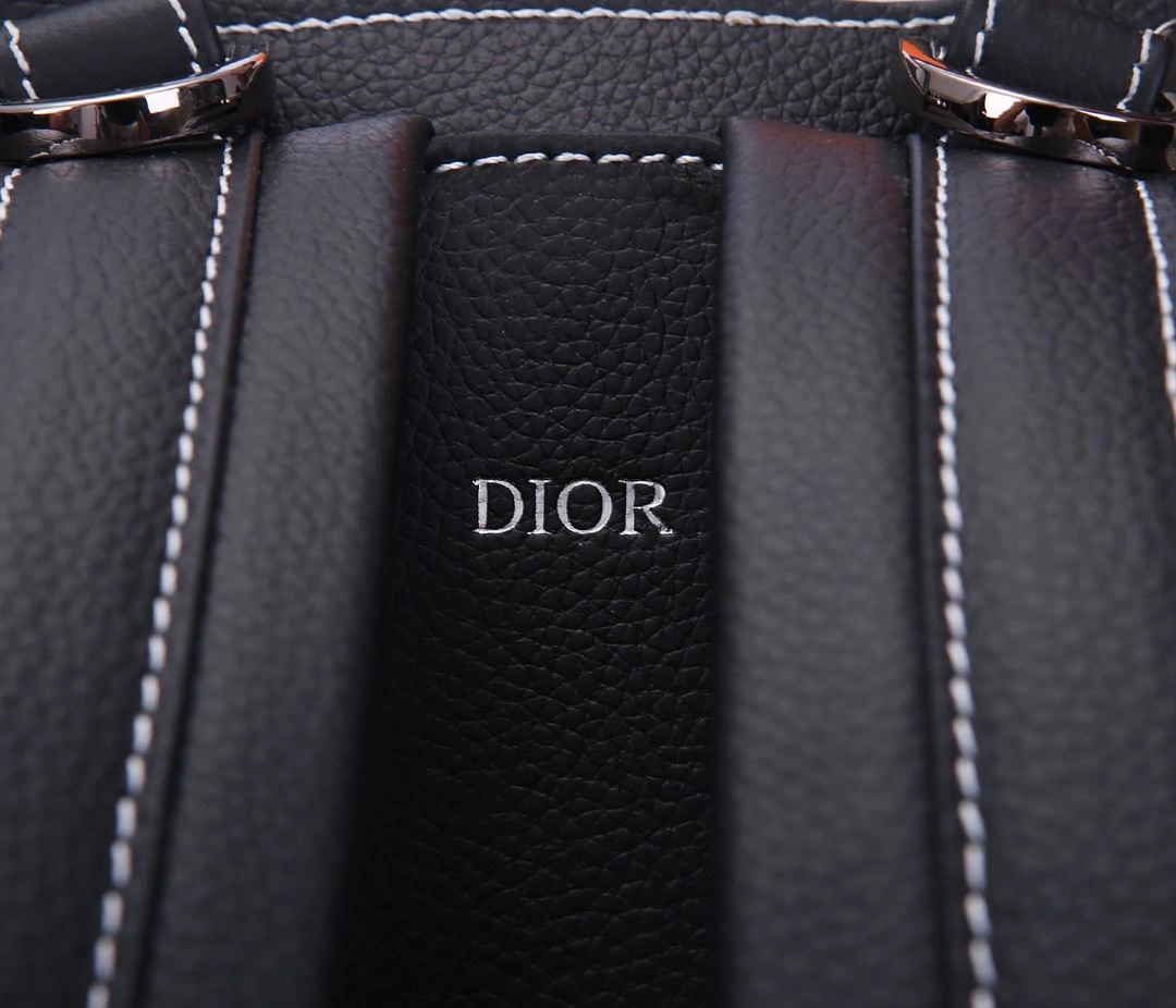 Mens Christian Dior Backpacks FashionForward 92134
