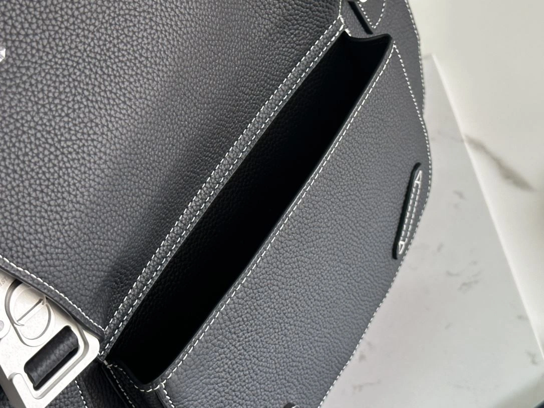 Stylish Mens Christian Dior Backpacks 92117