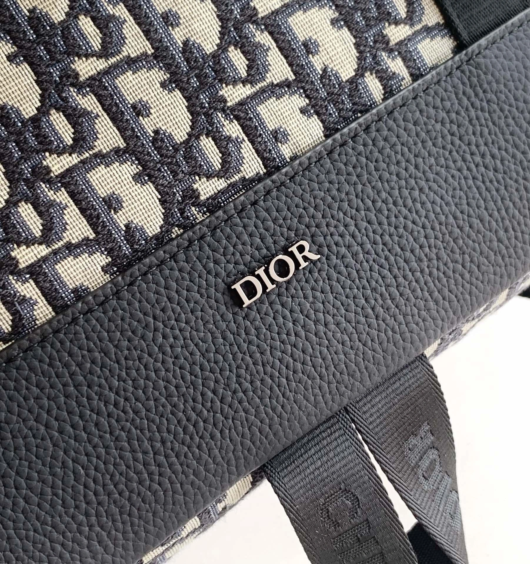 SmoothTexture Mens Christian Dior Backpacks 92094