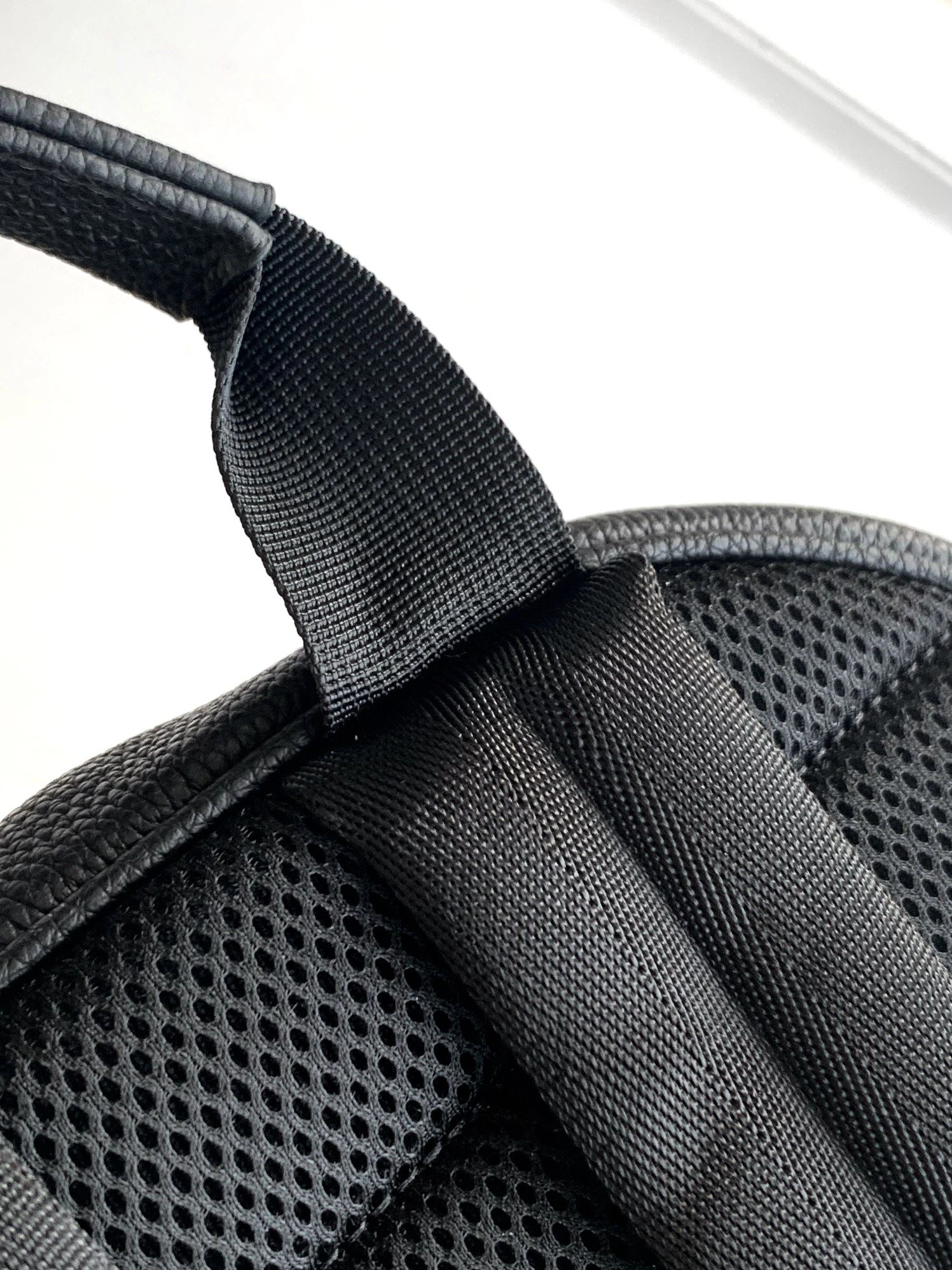 EyeCatching Mens Christian Dior Backpacks 92074