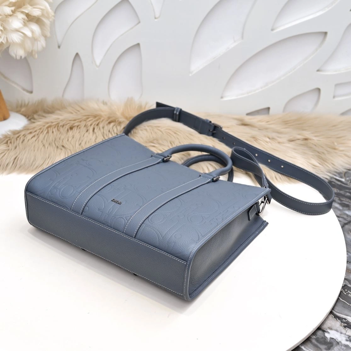 WellDesigned Mens Christian Dior Briefcases 91065