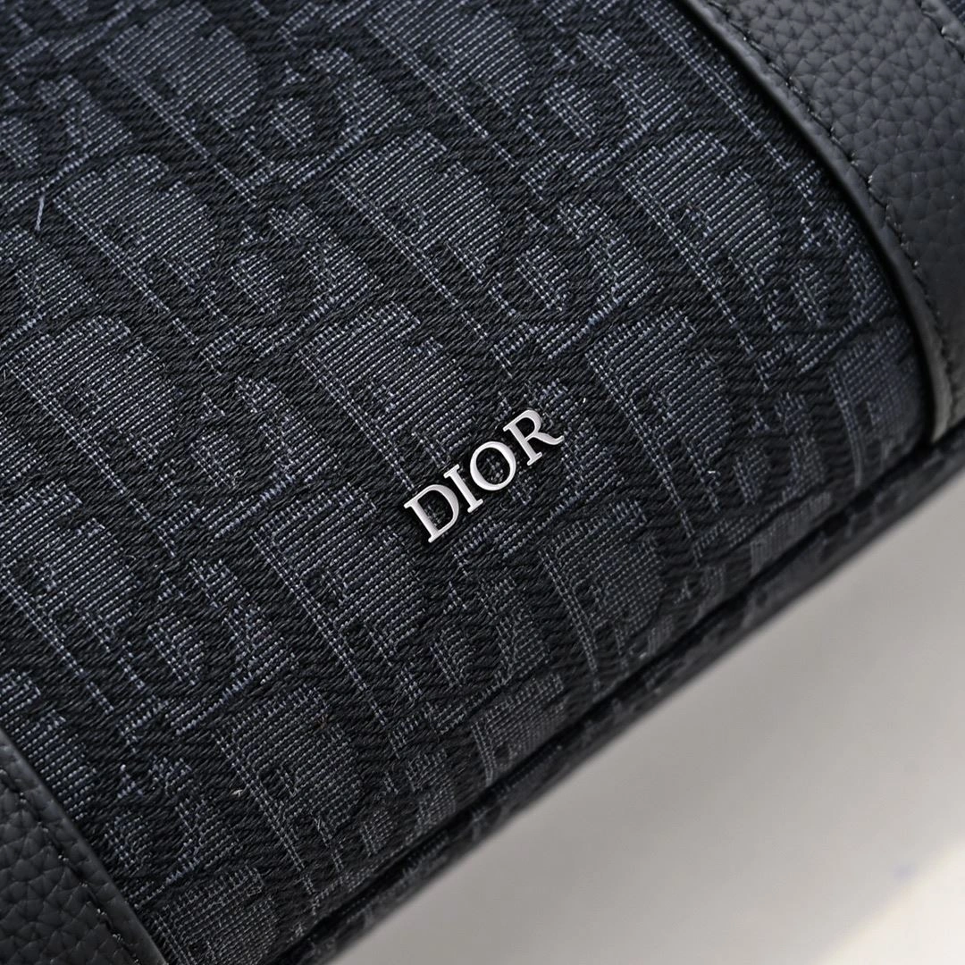 Unisex Mens Christian Dior Briefcases 91101