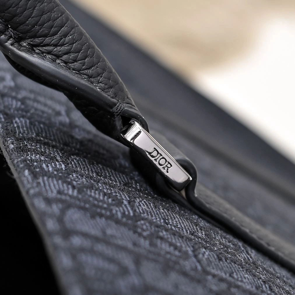 Unisex Mens Christian Dior Briefcases 91101