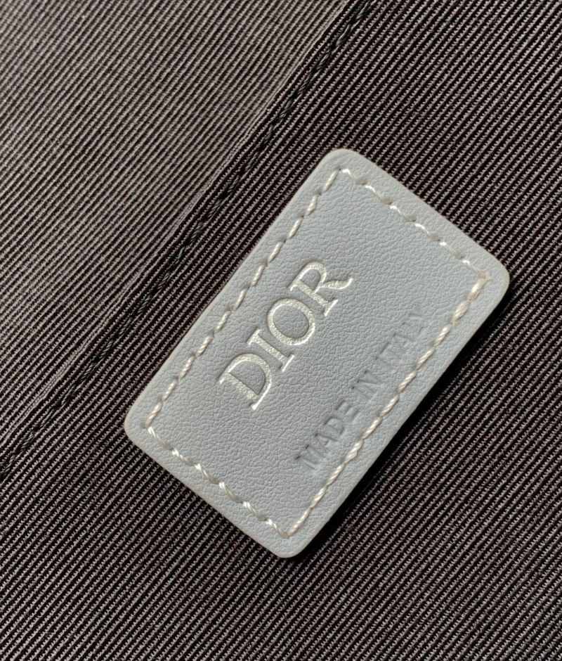 Resilient Mens Christian Dior Briefcases 70149
