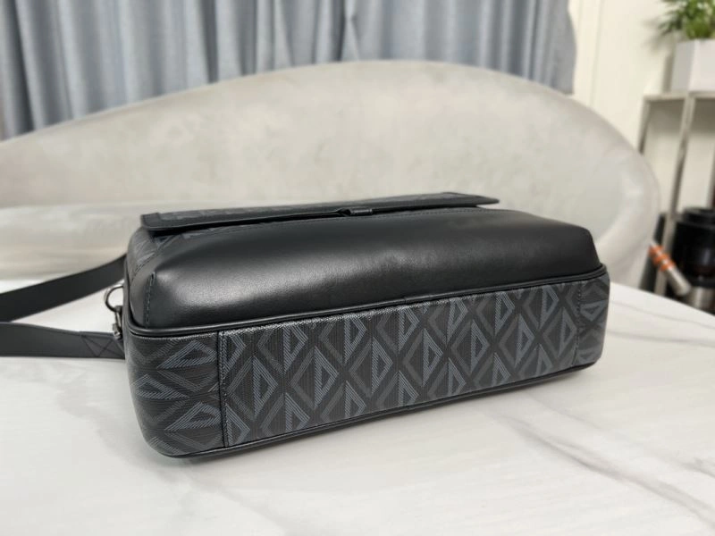 Sleek Mens Christian Dior Briefcases 70146
