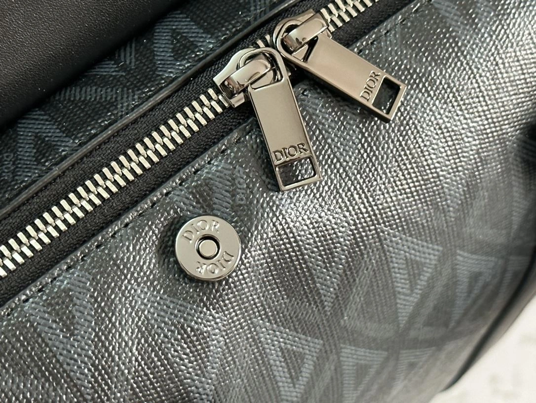Mens Christian Dior Briefcases EasyCare 92050