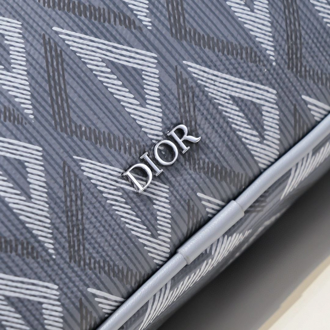 Sleek Mens Christian Dior Clutch Bags 91120