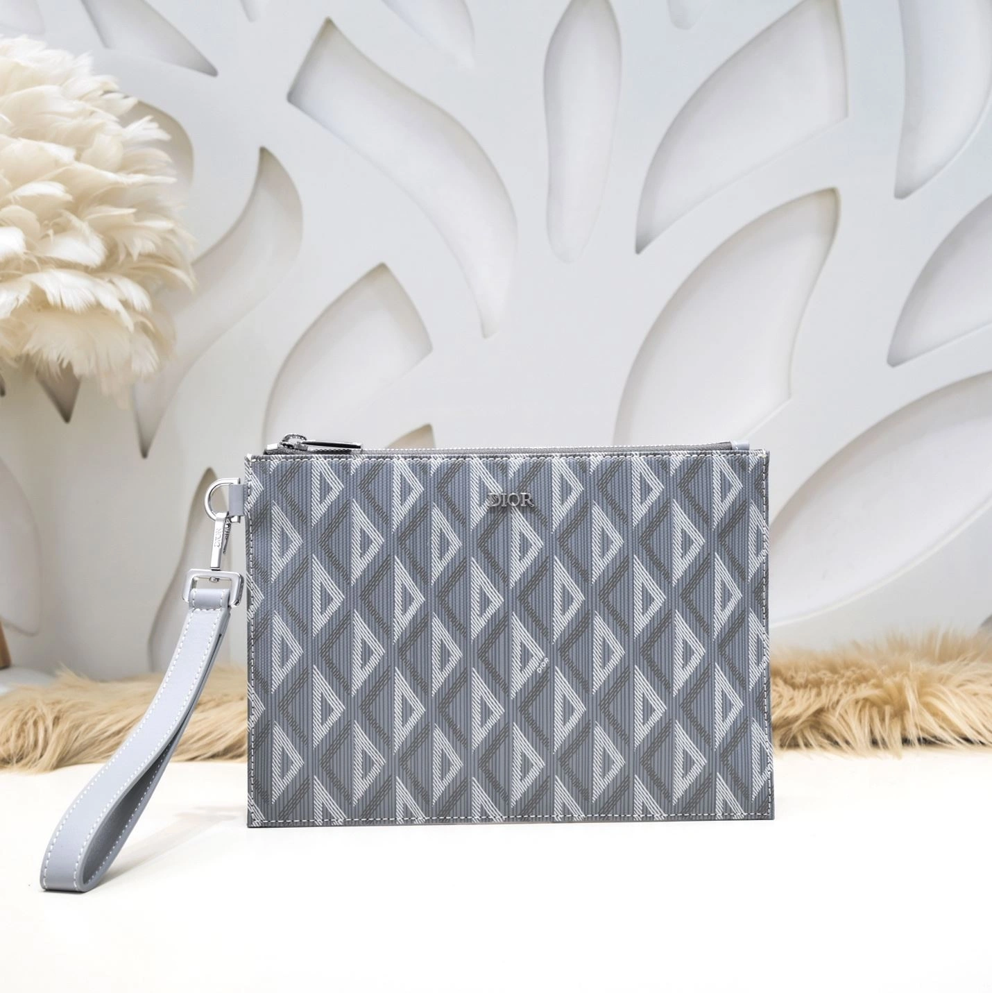 Resilient Mens Christian Dior Clutch Bags 91035