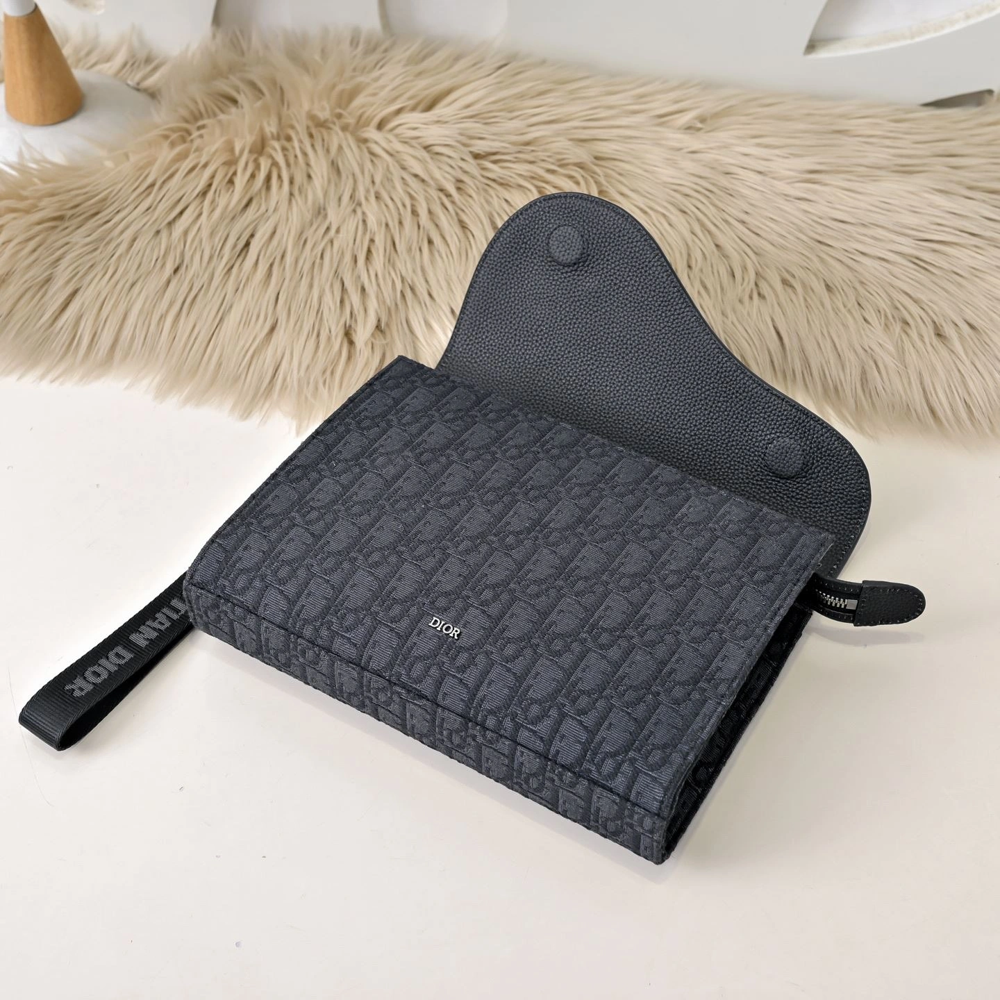 GoAnywhere Mens Christian Dior Clutch Bags 91029