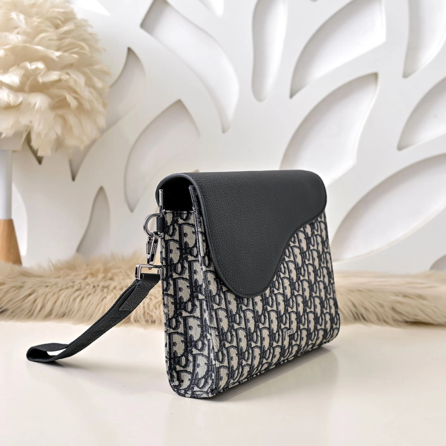 Stylish Mens Christian Dior Clutch Bags 91032