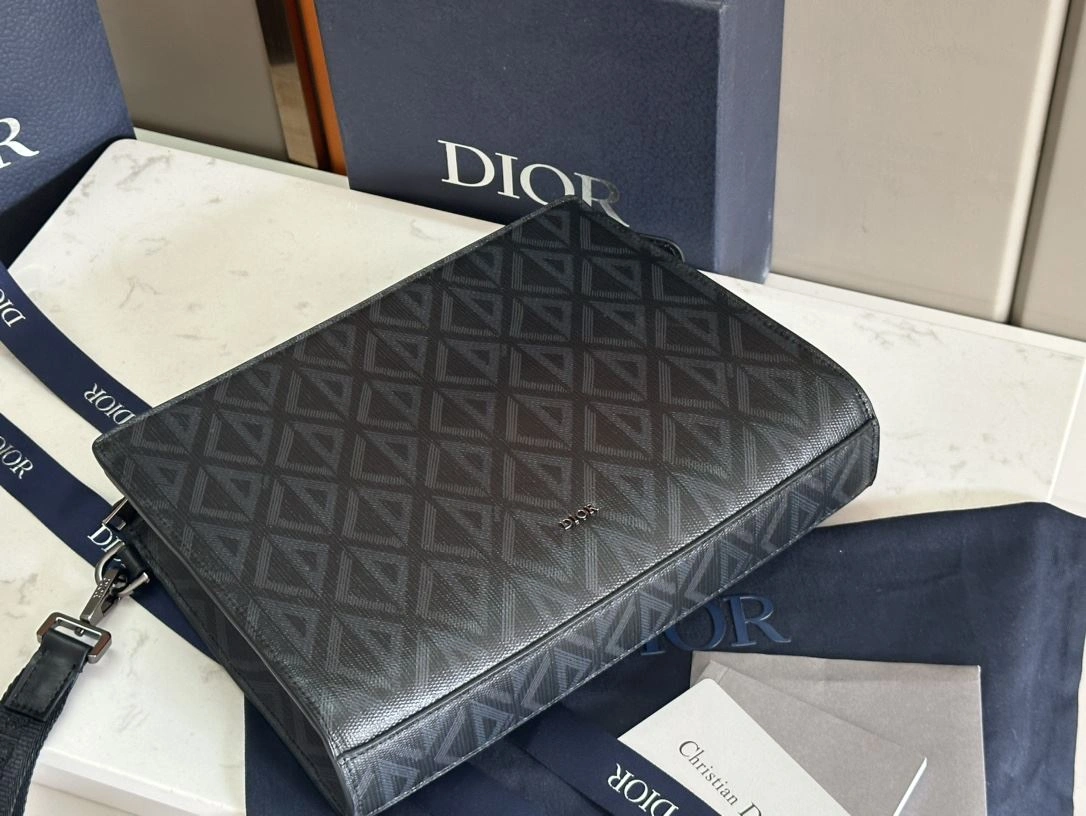 Contemporary Mens Christian Dior Clutch Bags 92033