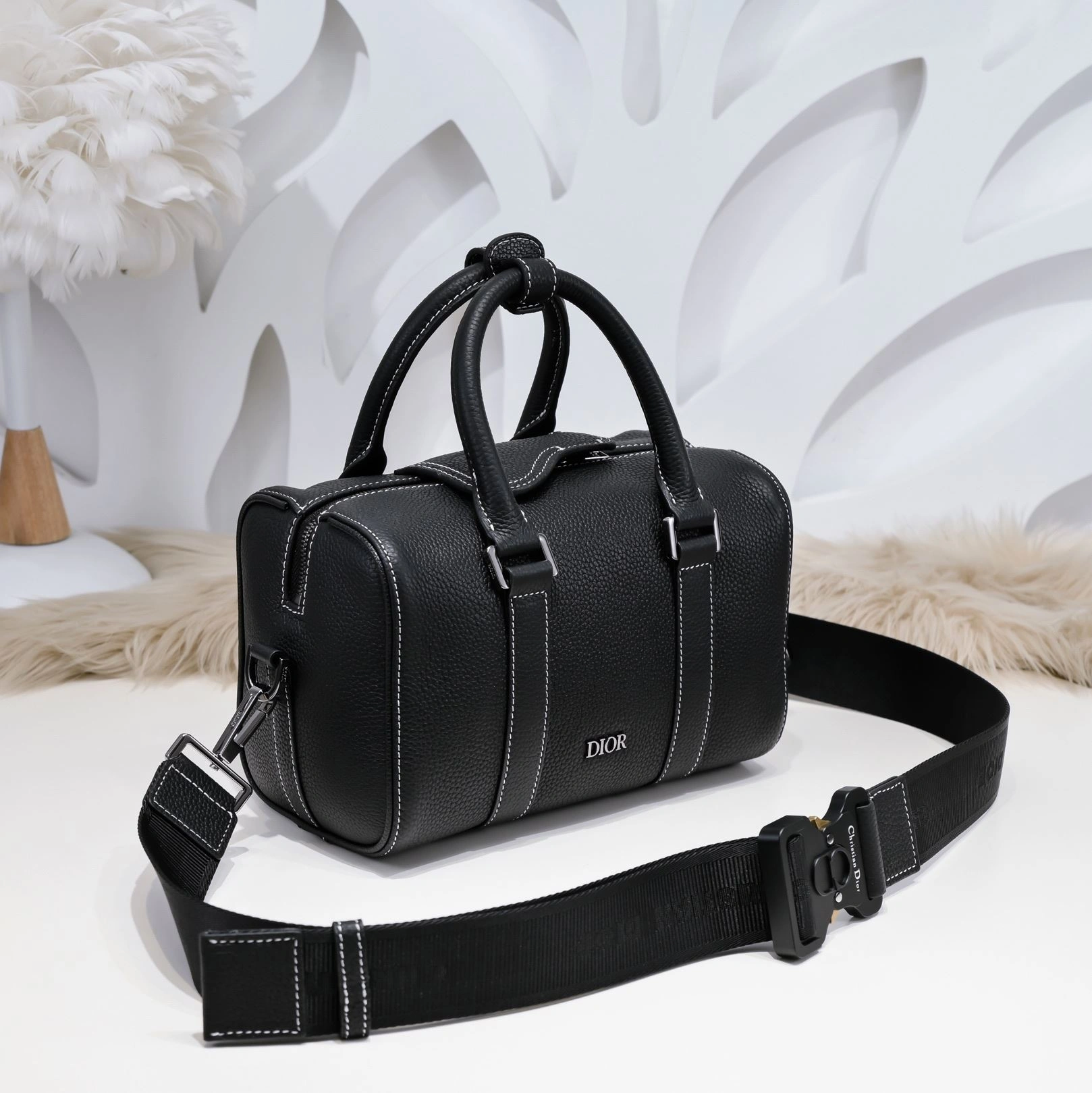 Mens Christian Dior Satchel Bags EasyMatch 91025