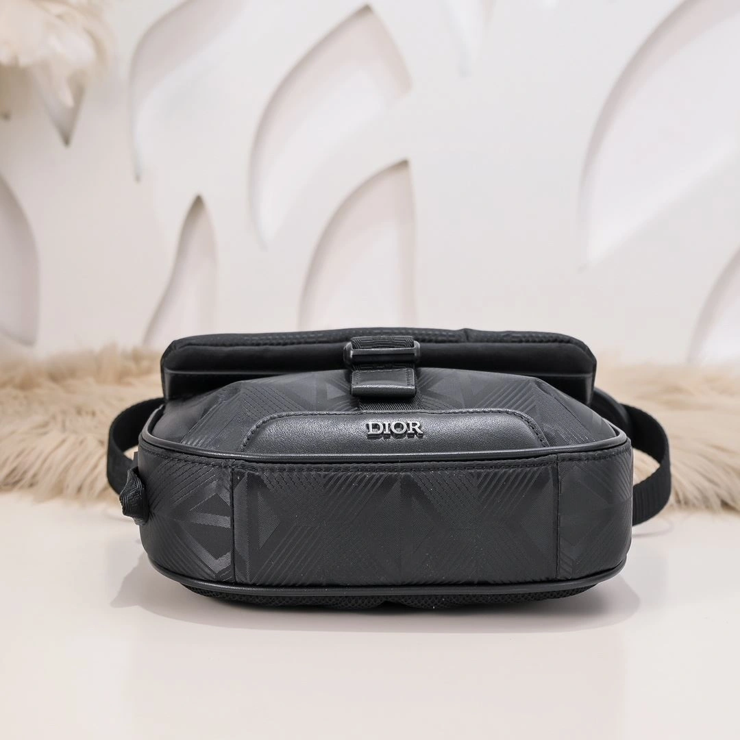 Compact Mens Christian Dior Satchel Bags 91013