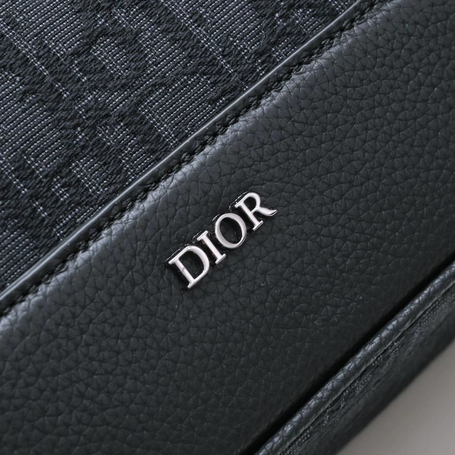 Resilient Mens Christian Dior Satchel Bags 90999