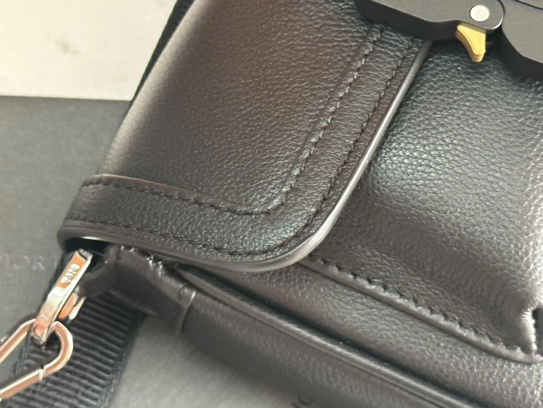 QuickDry Mens Christian Dior Satchel Bags 91971