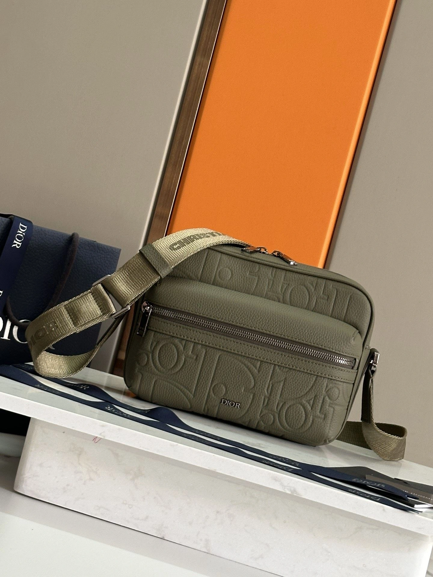 Resilient Mens Christian Dior Satchel Bags 91955