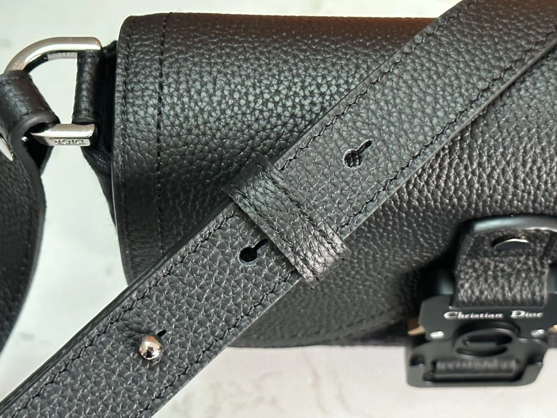 WellDesigned Mens Christian Dior Satchel Bags 91981