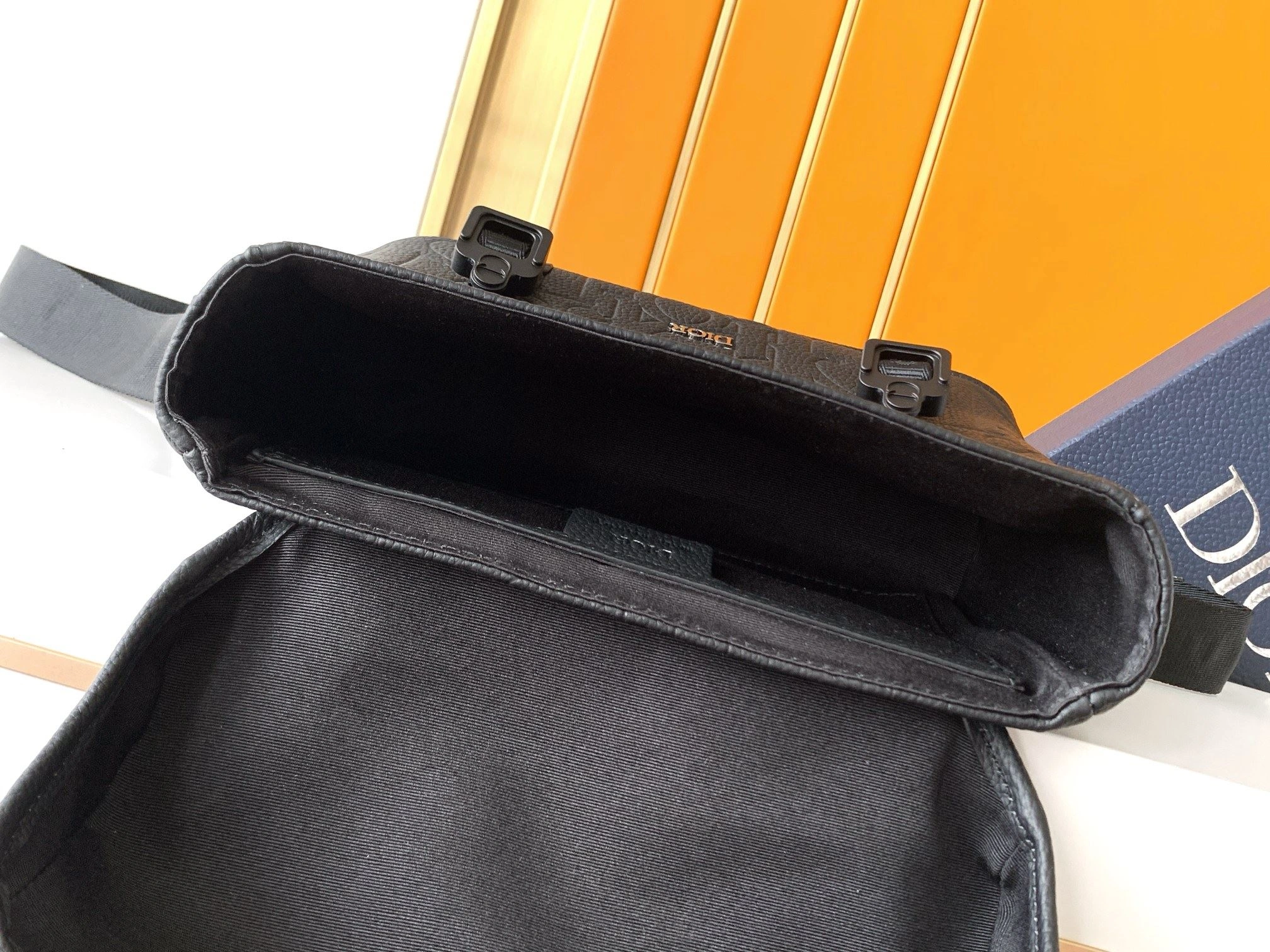 Mens Christian Dior Satchel Bags GoAnywhere 91930