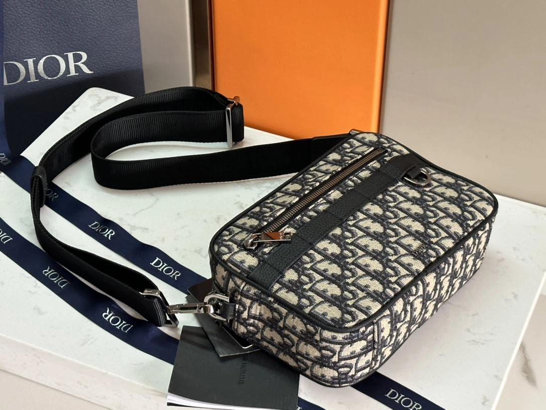 Efficient Mens Christian Dior Satchel Bags 91936