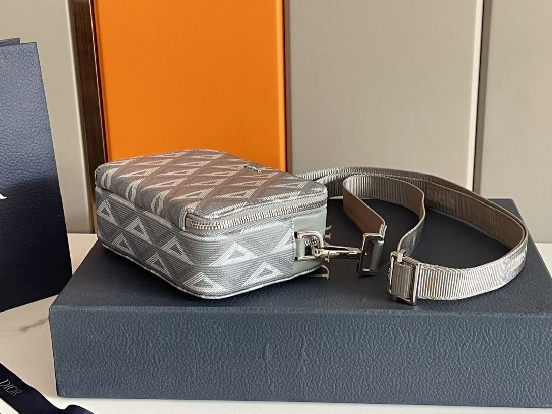 Mens Christian Dior Satchel Bags TimelessDesign 91921
