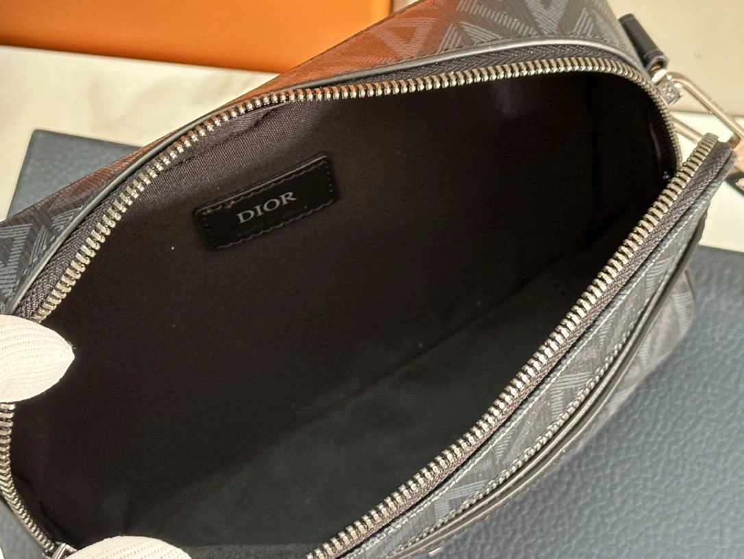 FashionForward Mens Christian Dior Satchel Bags 91888