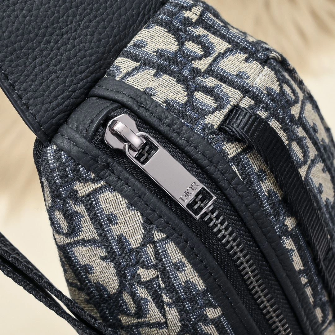 Mens Christian Dior Waist Chest Packs MoistureWicking 90931