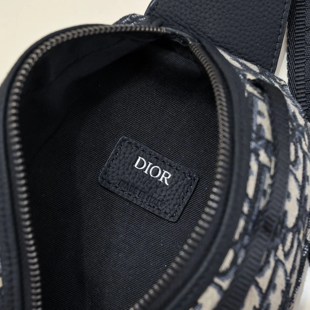 Mens Christian Dior Waist Chest Packs MoistureWicking 90931