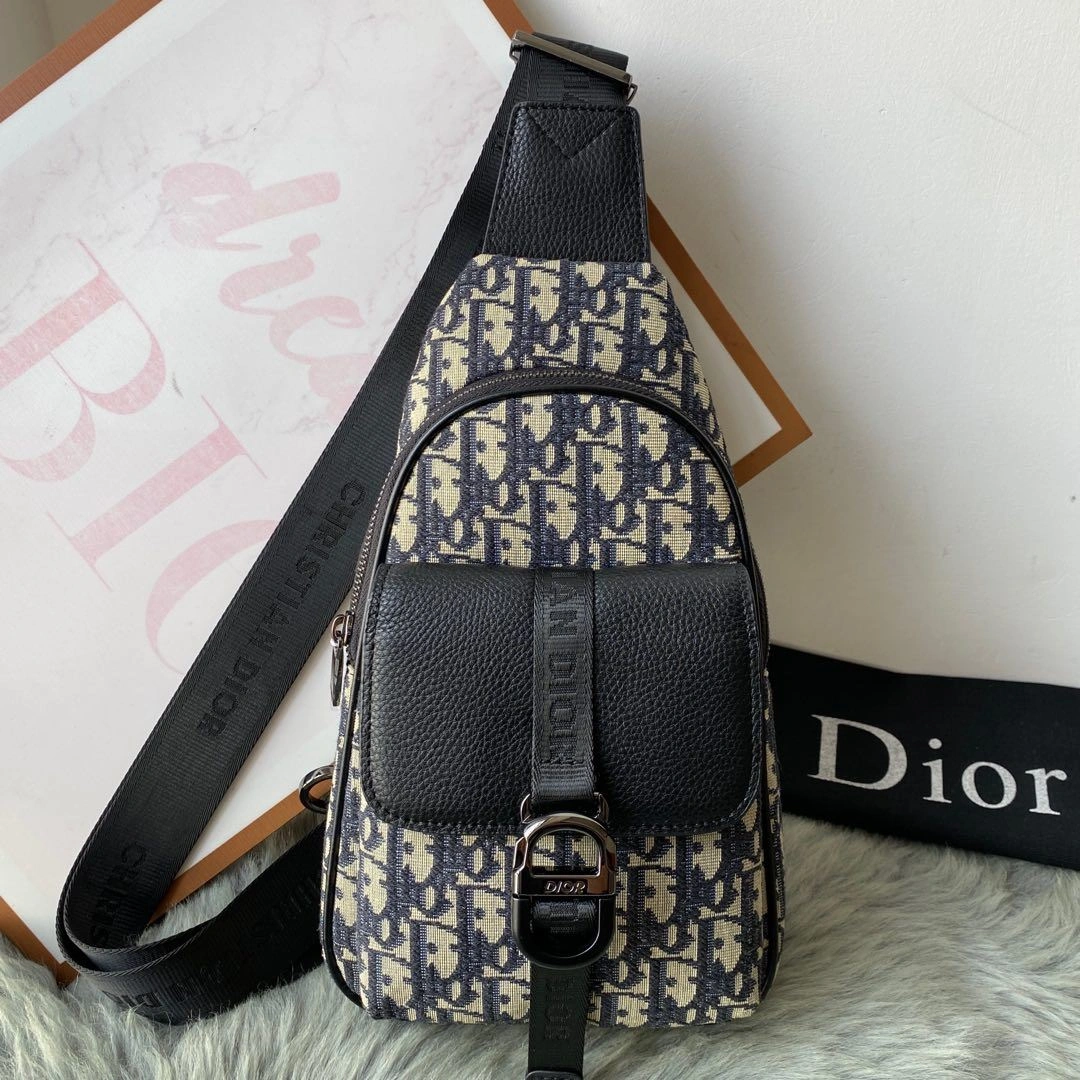 Sleek Mens Christian Dior Waist Chest Packs 93222