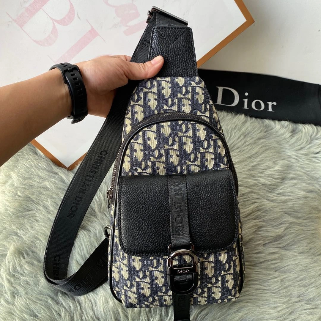Sleek Mens Christian Dior Waist Chest Packs 93222