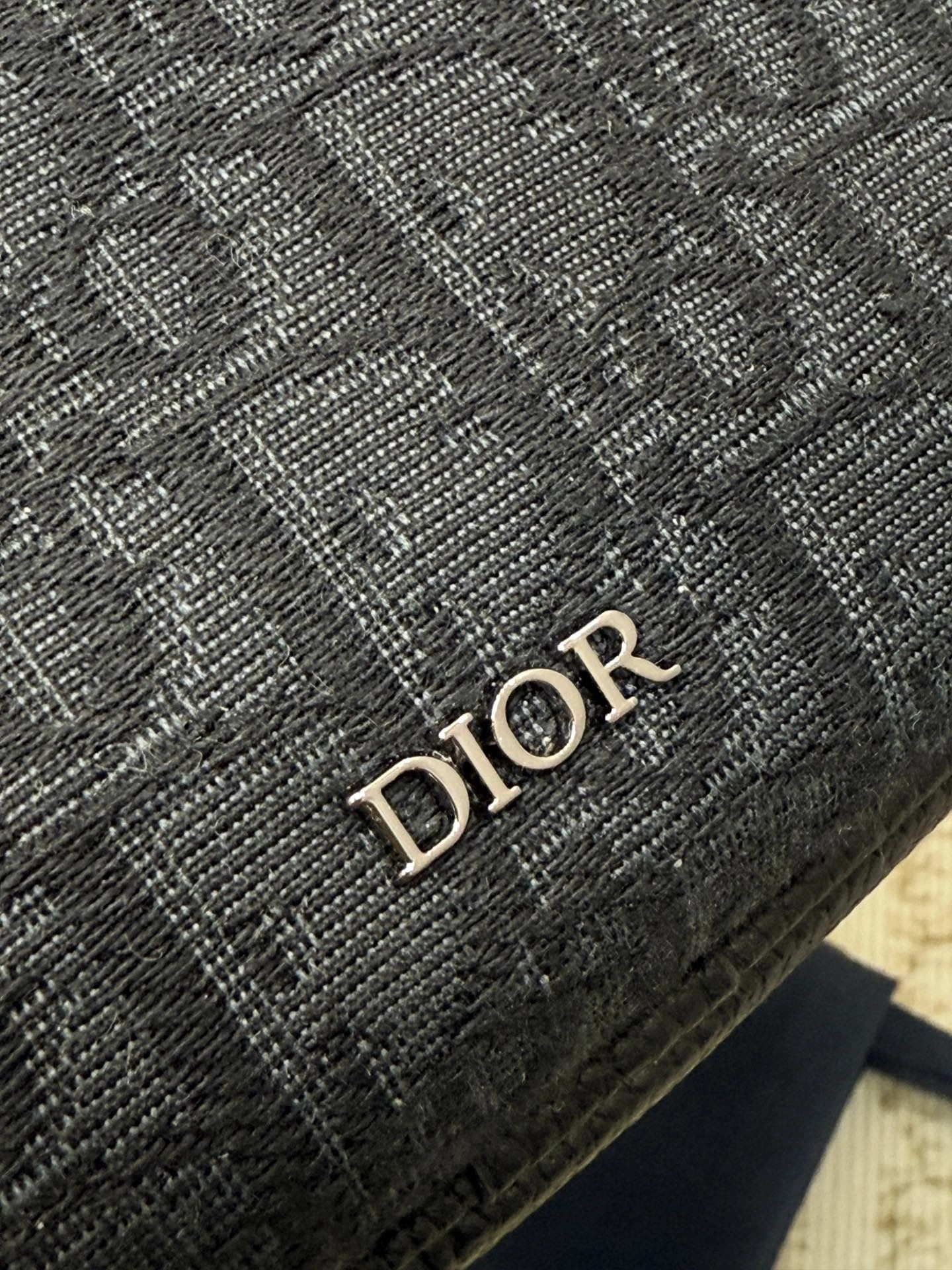 ModernLook Mens Christian Dior Waist Chest Packs 91900