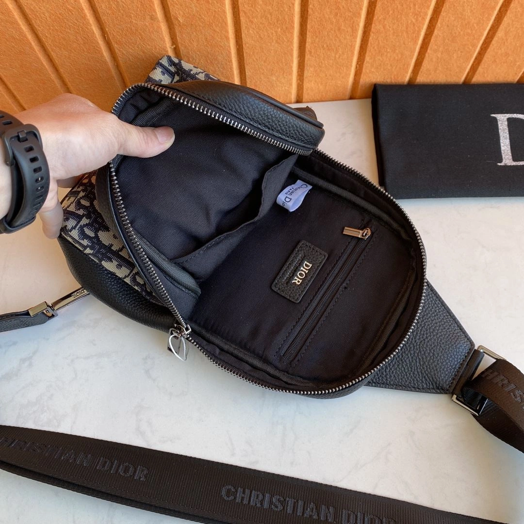 EasyMatch Mens Christian Dior Waist Chest Packs 91853