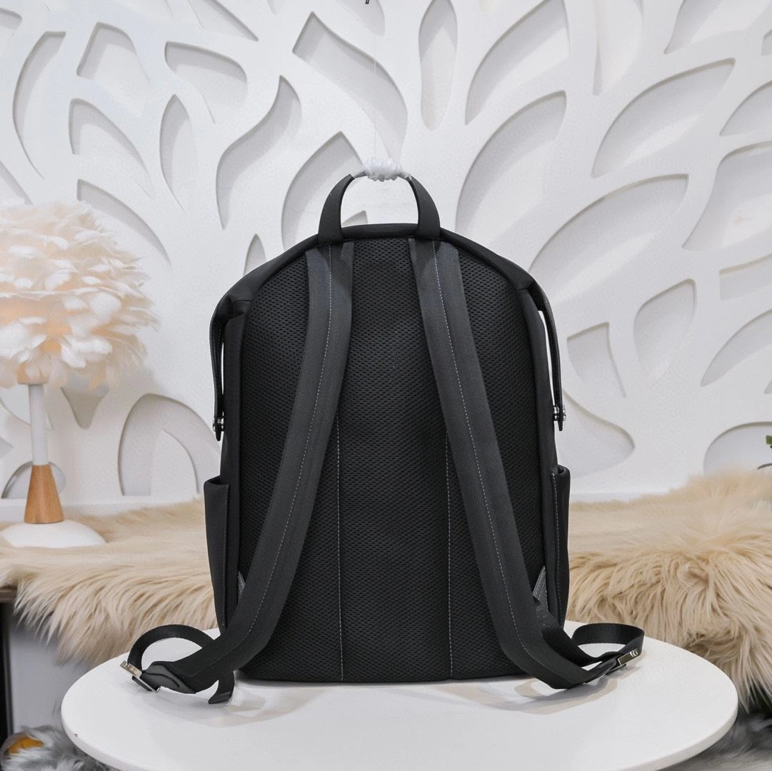 Contemporary Mens Fendi Backpacks 90918