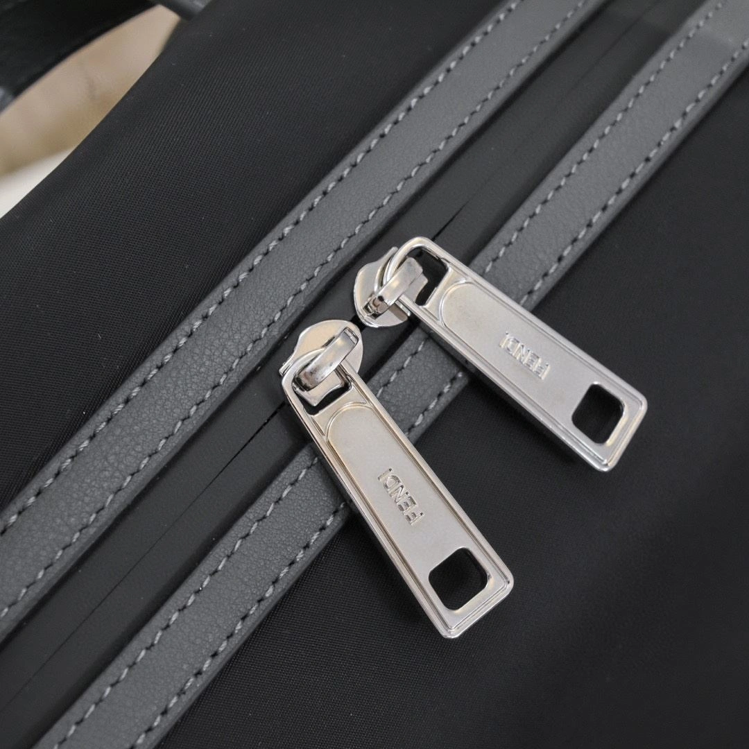 Contemporary Mens Fendi Backpacks 90918