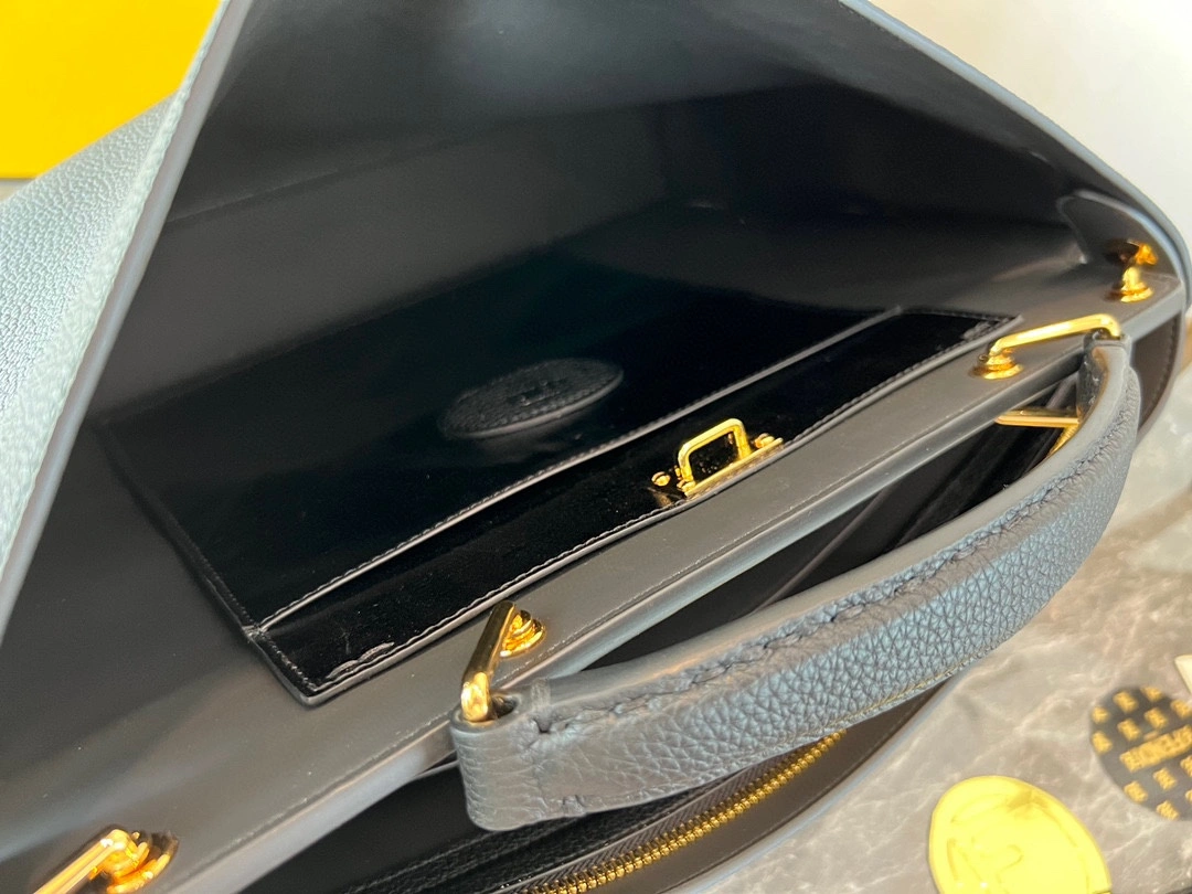 Effortless Mens Fendi Briefcases 76606